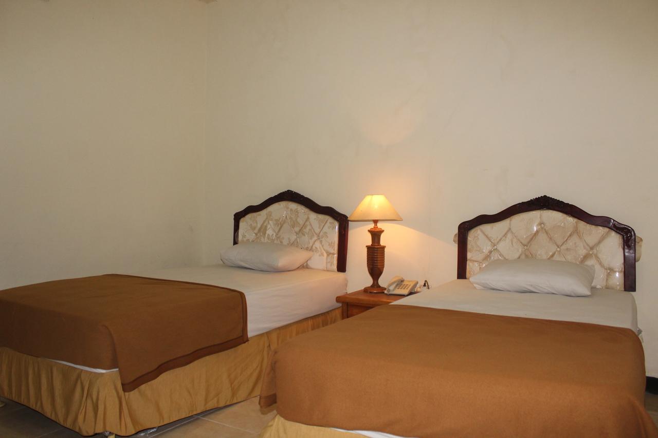 Sinar Bintang Hotel Padangan (East Java) Exterior foto
