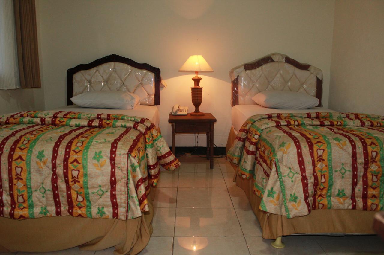 Sinar Bintang Hotel Padangan (East Java) Exterior foto
