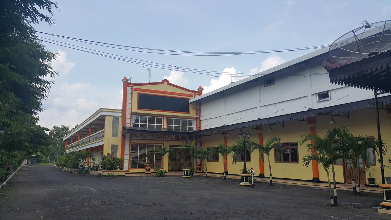 Sinar Bintang Hotel Padangan (East Java) Exterior foto